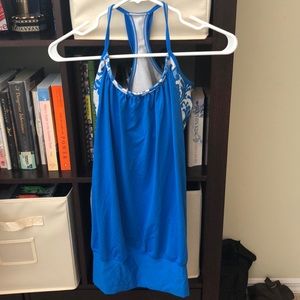 Lululemon no limits tank built in bra 6